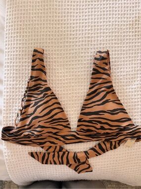 Serie Tiger Stripe Triangle Bralette - Brown/Black NWT